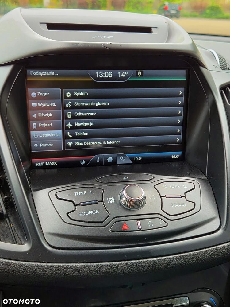 Ford Kuga 2.0 TDCi 2x4 Titanium - 23