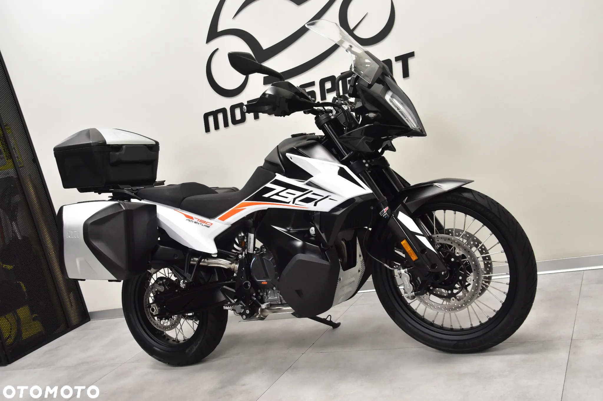 KTM Adventure - 7