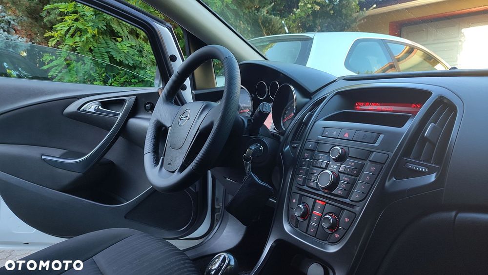 Opel Astra 1.6 Color Edition - 12