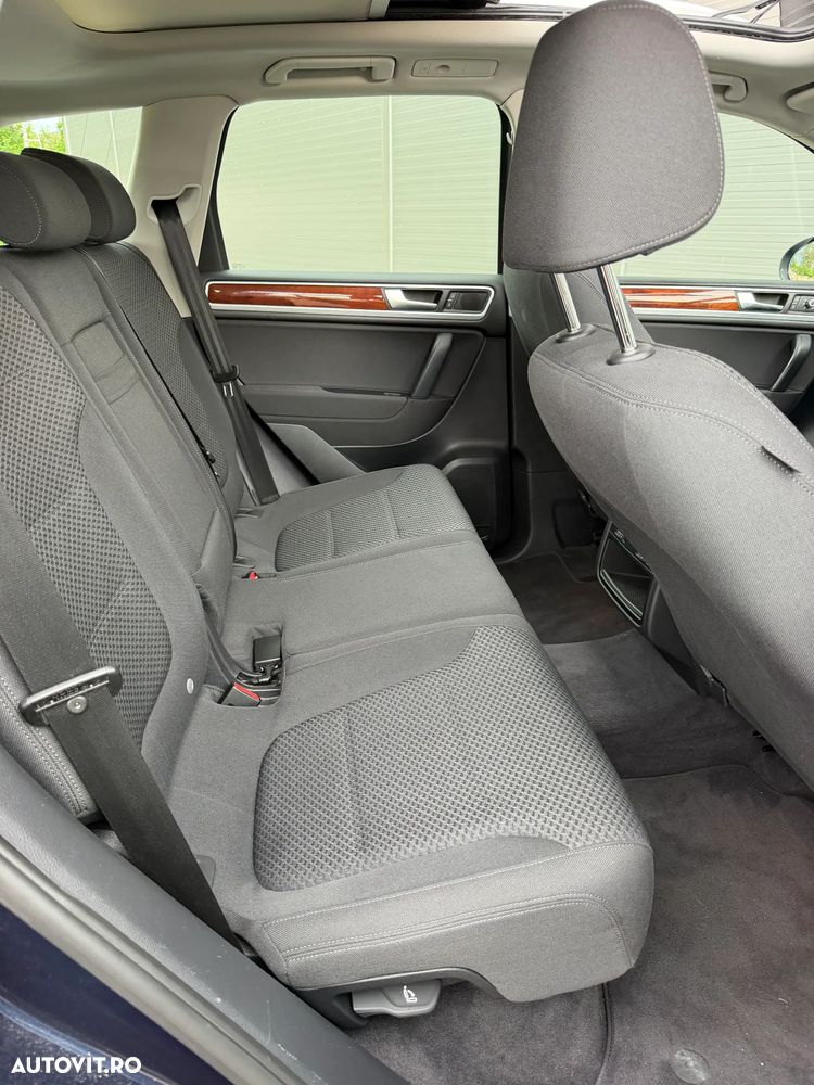 Volkswagen Touareg - 14
