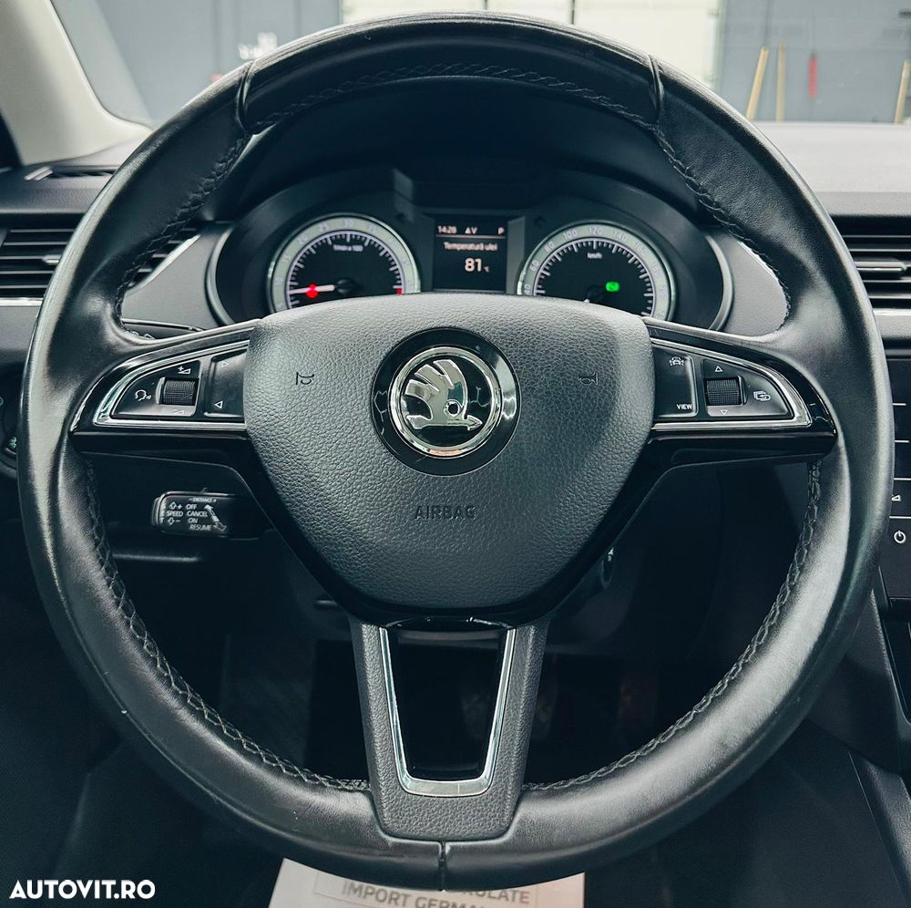 Skoda Octavia 1.6 TDI DSG Ambition - 37