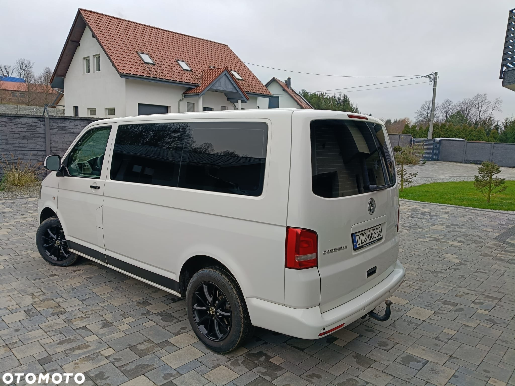 Volkswagen Caravelle - 5