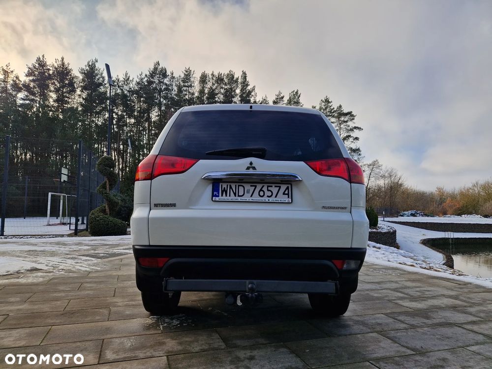 Mitsubishi Pajero Sport - 21