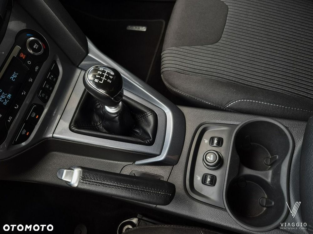 Ford Focus 1.6 EcoBoost Titanium - 15