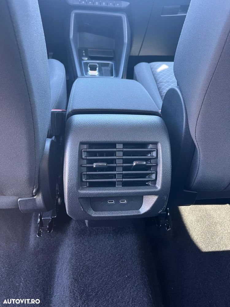 Ford Tourneo Connect - 11