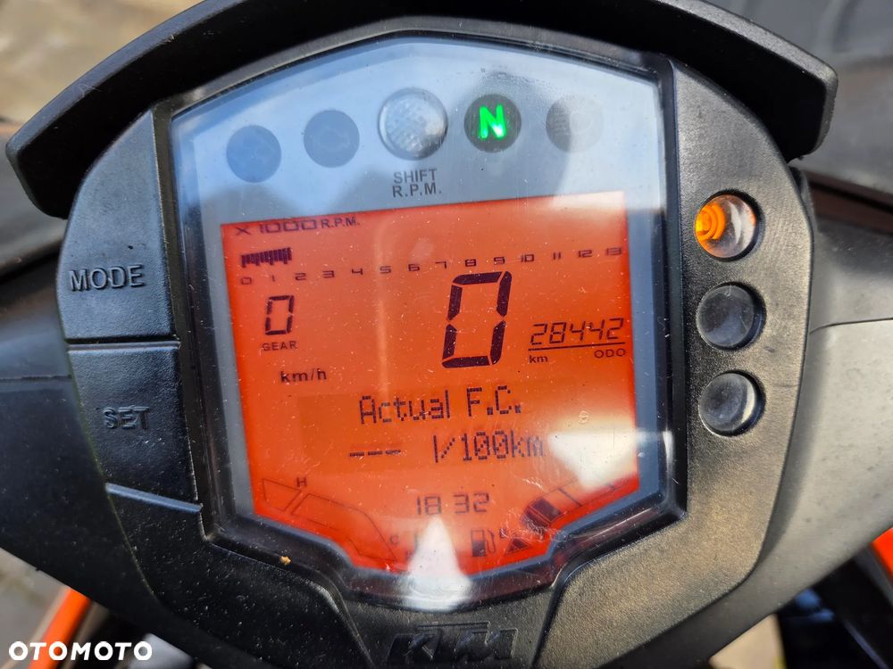 KTM RC 125 - 10