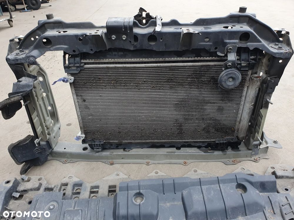 TOYOTA YARIS III LIFT PAS PRZEDNI 1.5 VVTI - 2