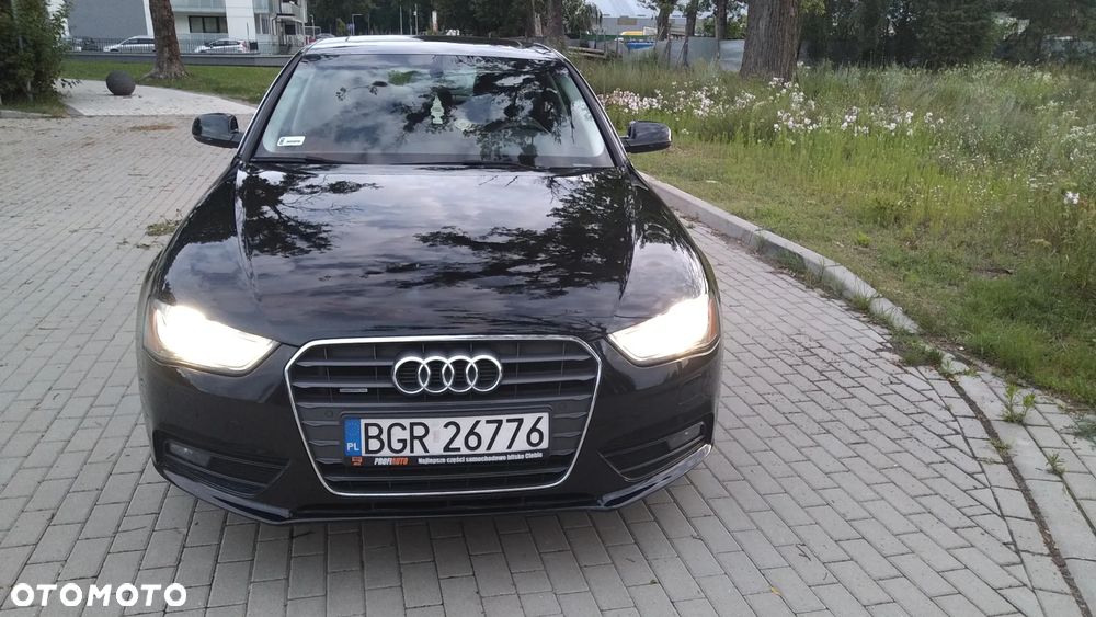Audi A4 Limousine - 2