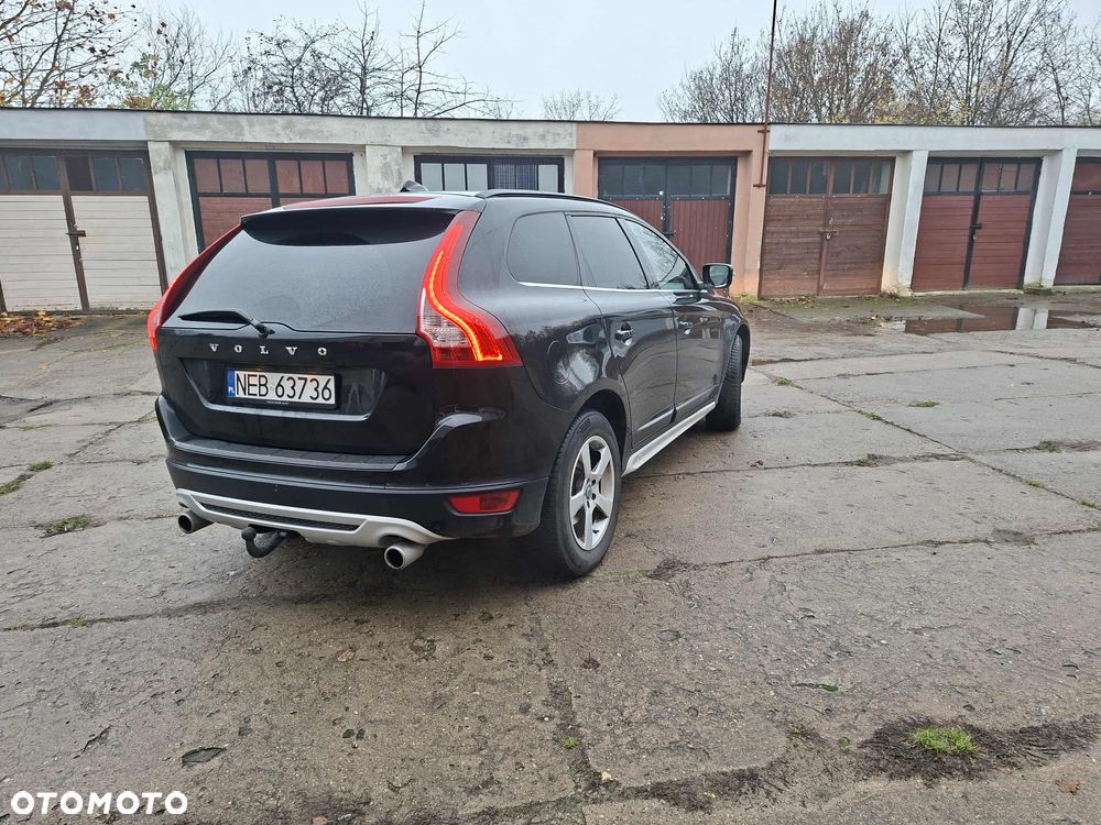 Volvo XC 60 2.4D AWD RDesign - 4