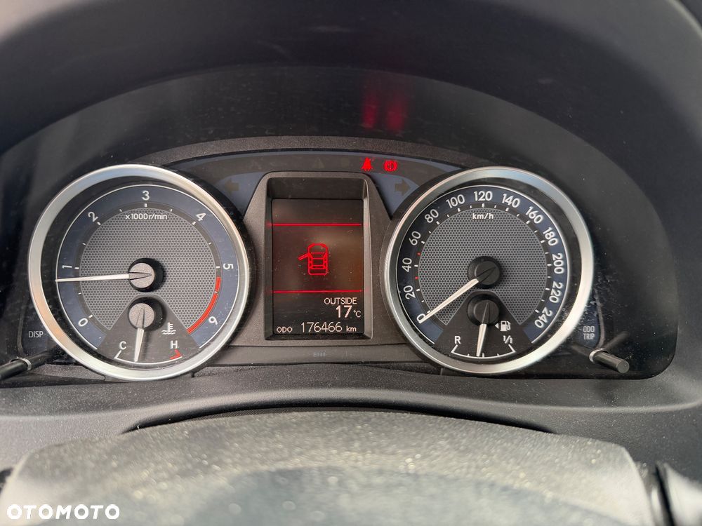 Toyota Auris 2.0 D-4D Premium Comfort - 32