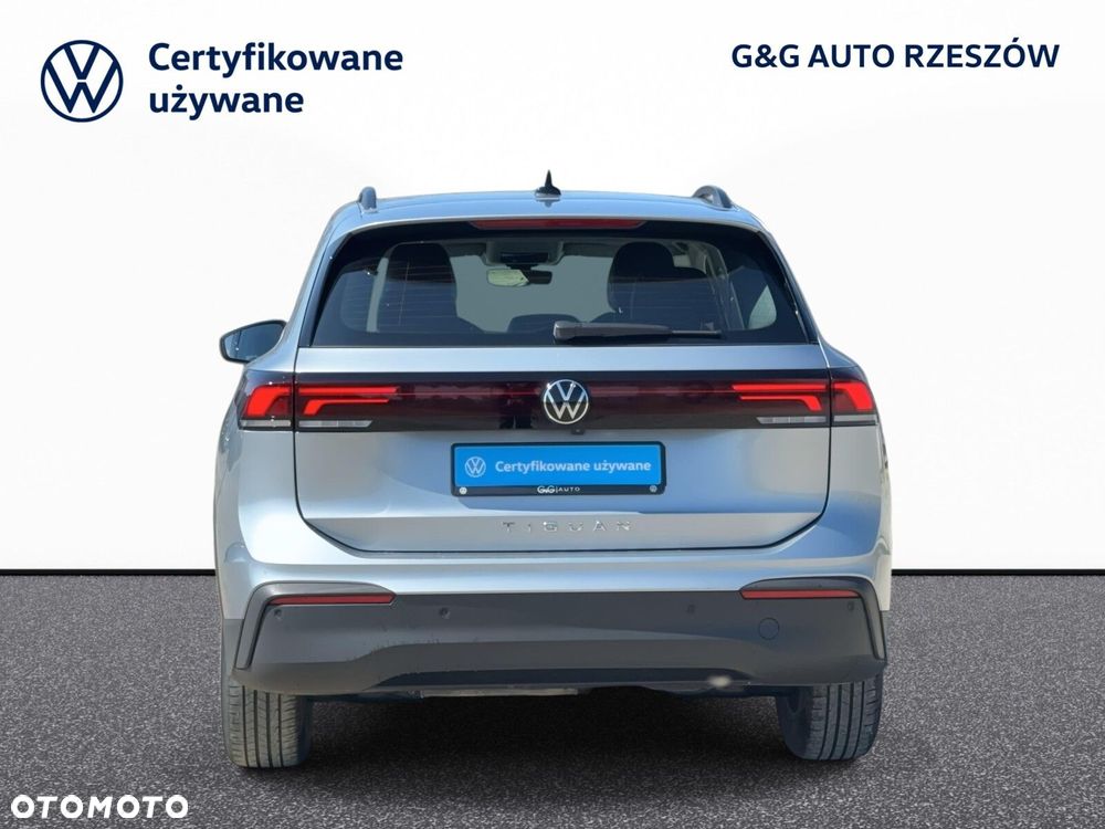 Volkswagen Tiguan - 11