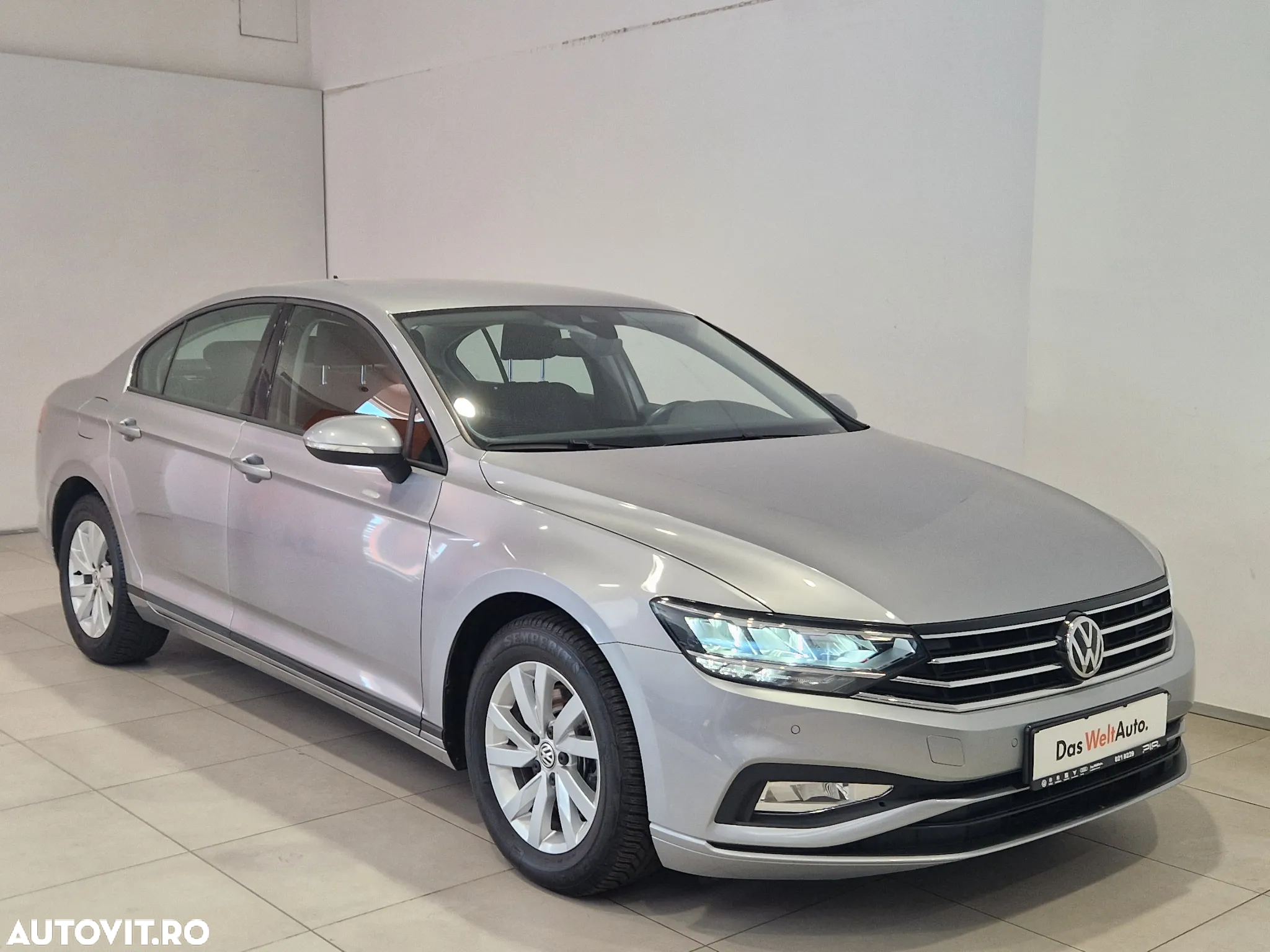 Volkswagen Passat 1.5 TSI ACT DSG Advance - 5
