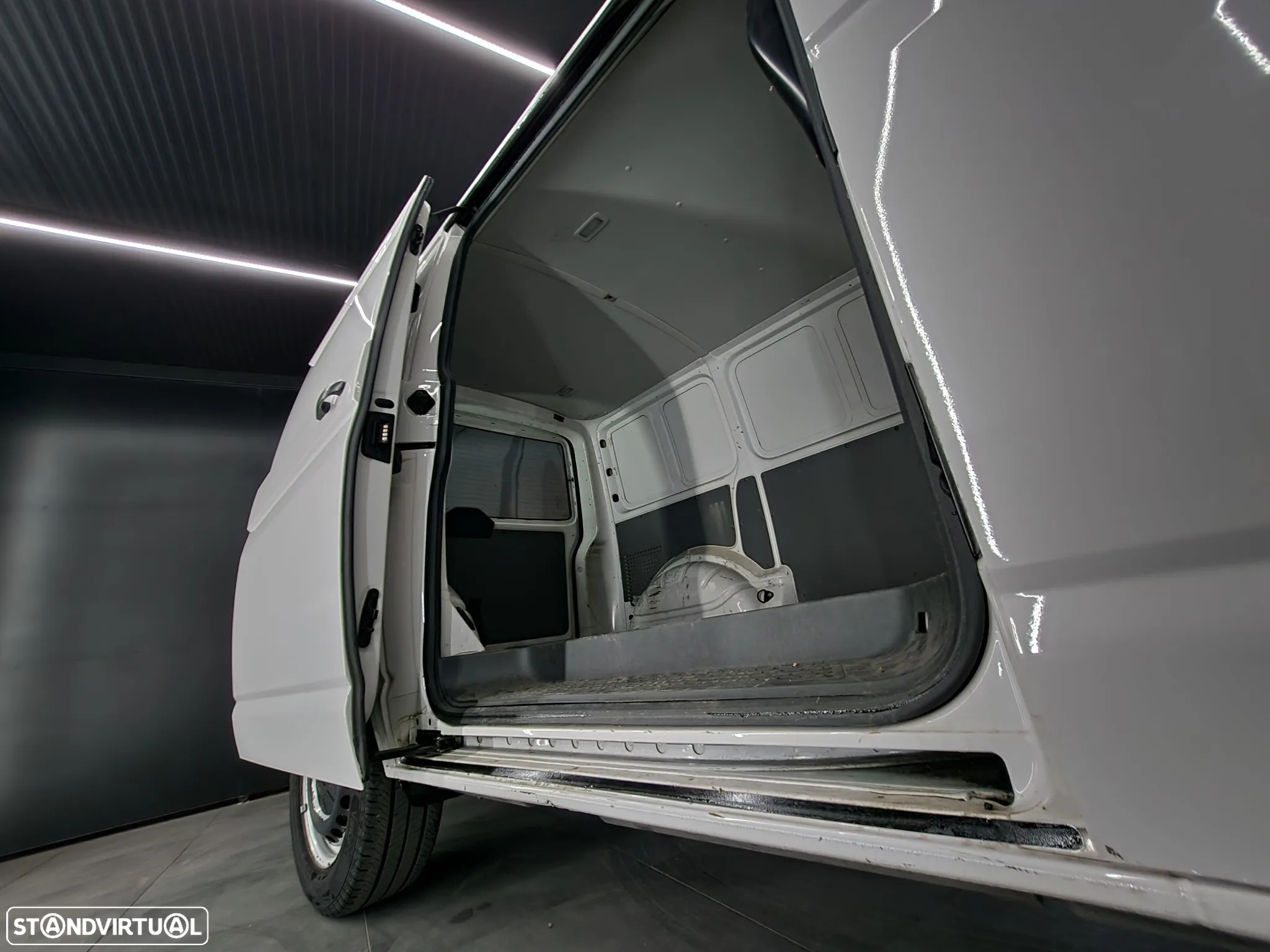 VW Transporter - 6