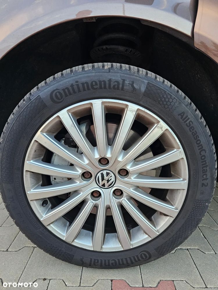 Volkswagen Multivan - 15
