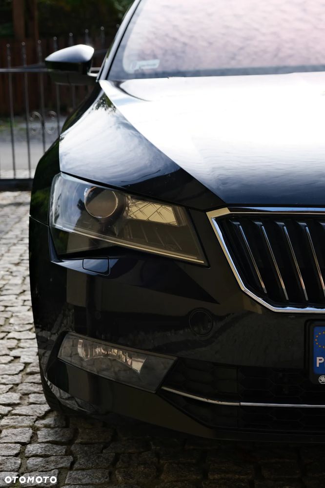 Skoda Superb 2.0 TDI 4x4 L&K DSG - 5