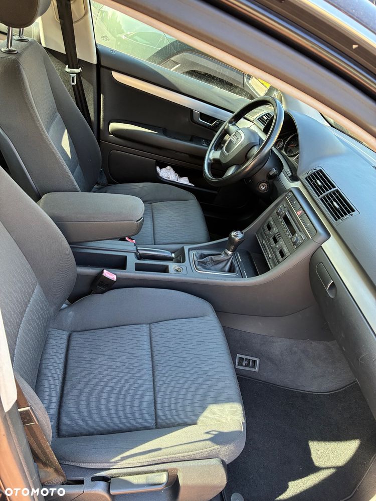 Audi A4 Limousine 1.6 - 18