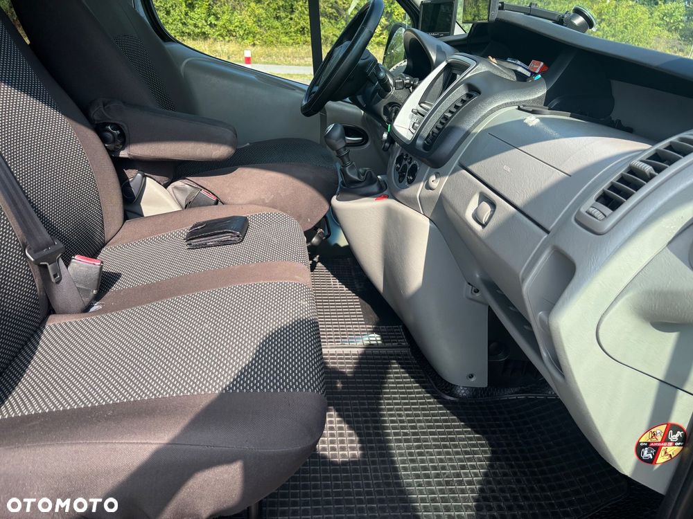 Renault Trafic Passenger Pack Clim - 11