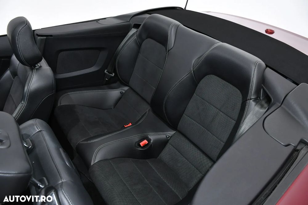 Ford Mustang - 28