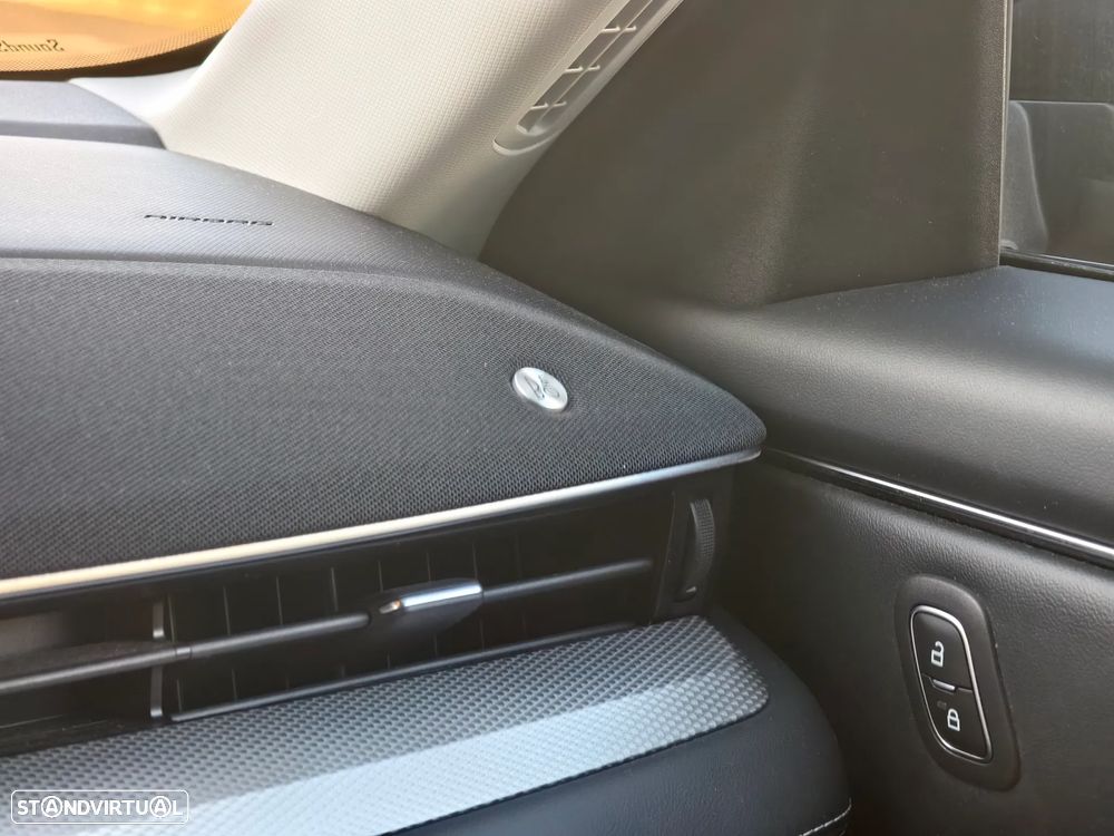 Ford Mustang Mach-E Standard - 9