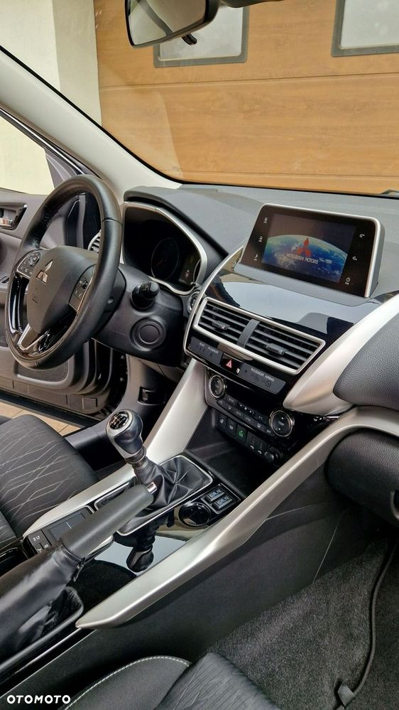 Mitsubishi Eclipse Cross - 29