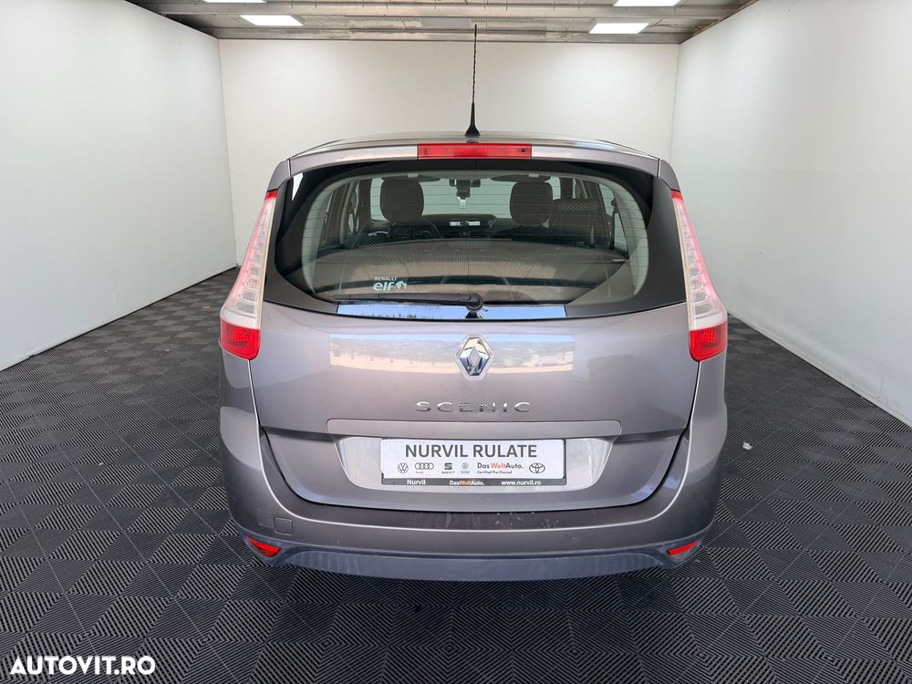 Renault Scenic 1.6 16V 110 Expression - 13