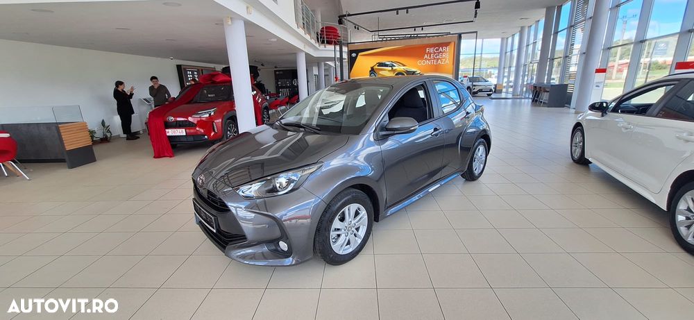 Toyota Yaris 1.5 VVT-i HSD Active - 3