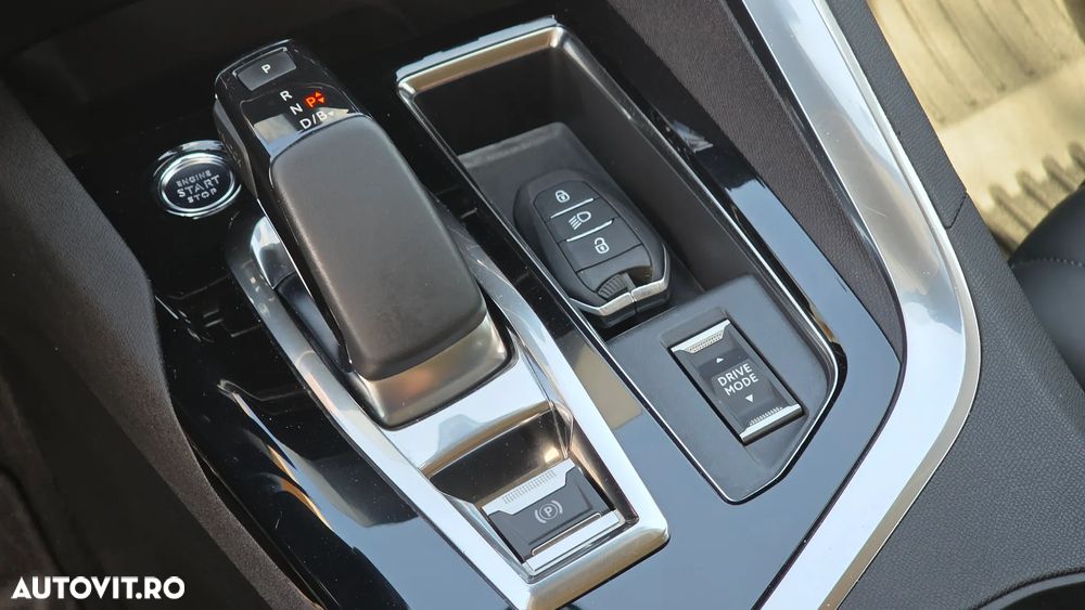 Peugeot 3008 225 e-EAT8 GT Pack - 29