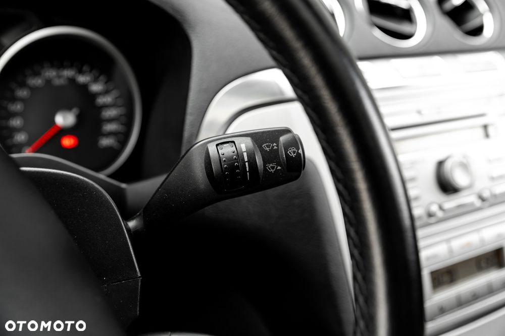 Ford S-Max 2.5 Titanium - 33