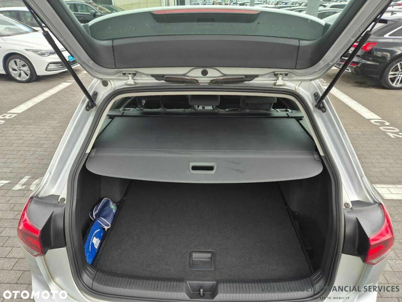 Volkswagen Golf - 9