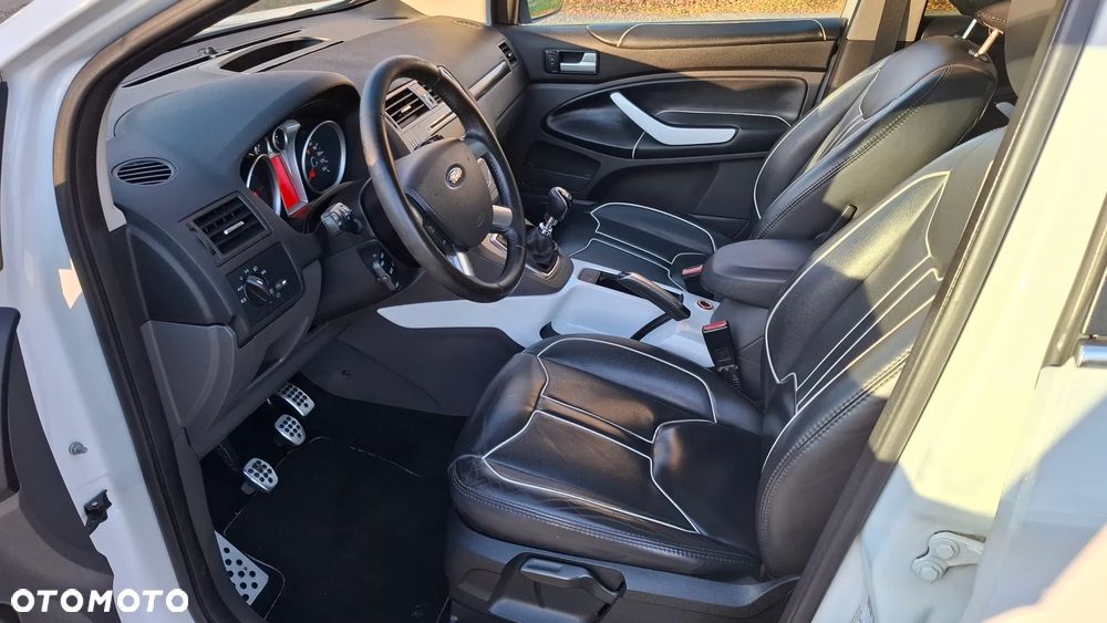 Ford Kuga 2.0 TDCi Titanium - 9