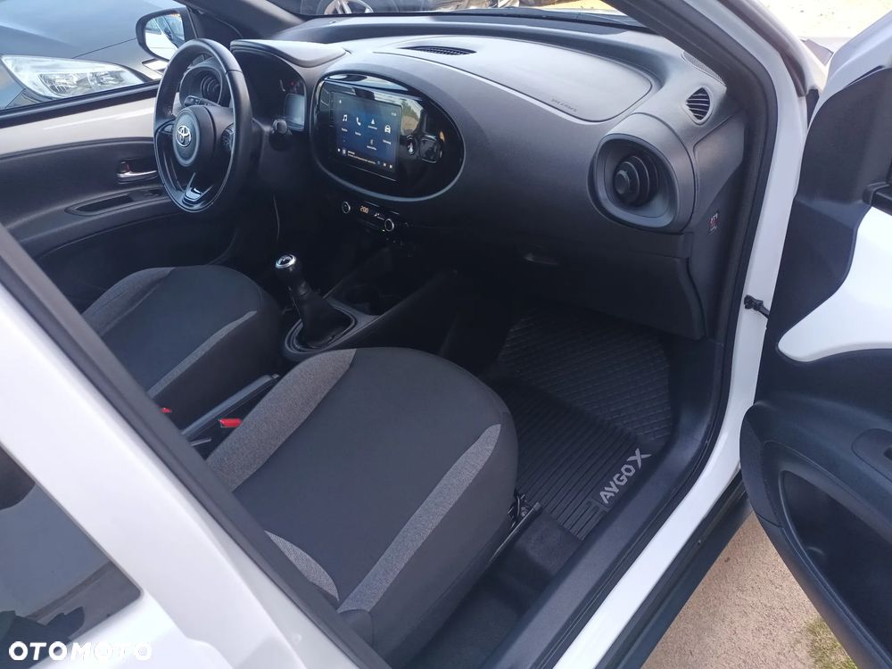 Toyota Aygo X Limited - 31