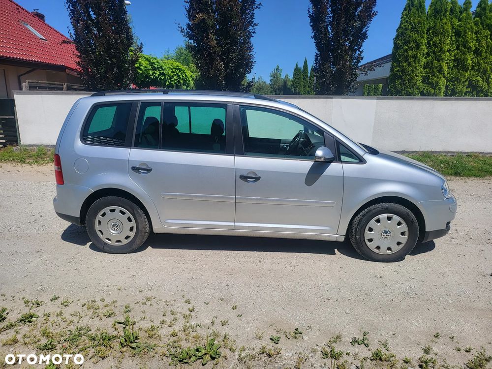 Volkswagen Touran 1.6 - 5
