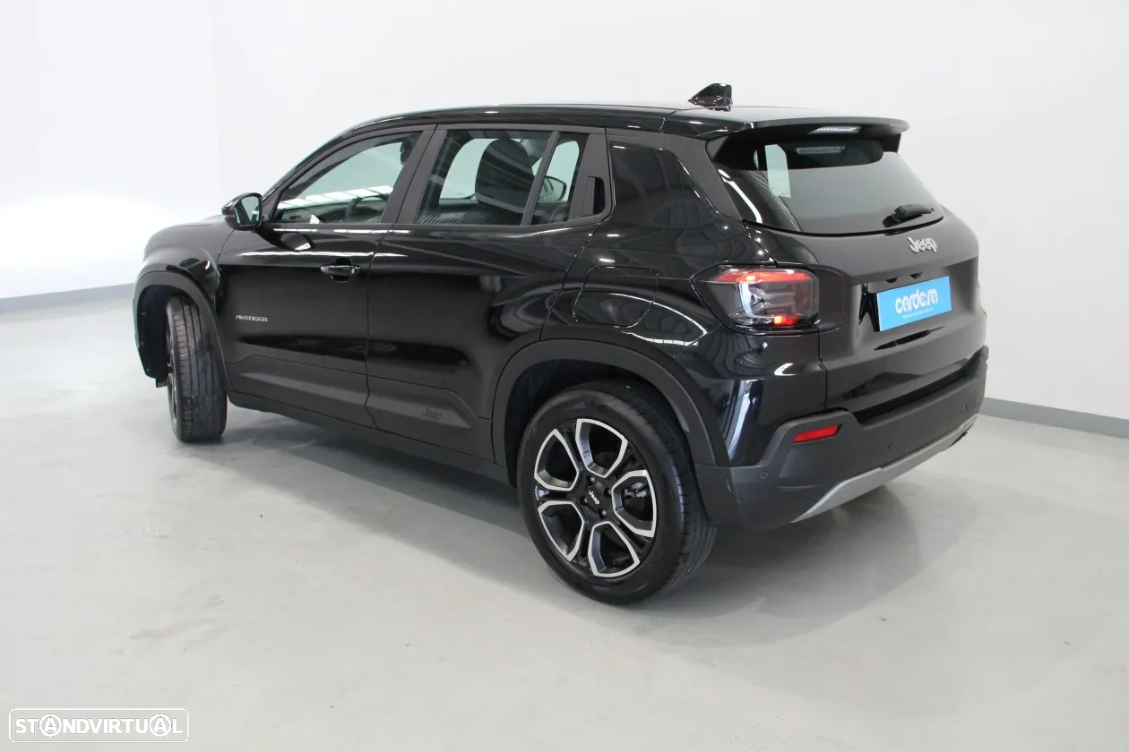 Jeep Avenger 1.2 GSE T3 Altitude - 38