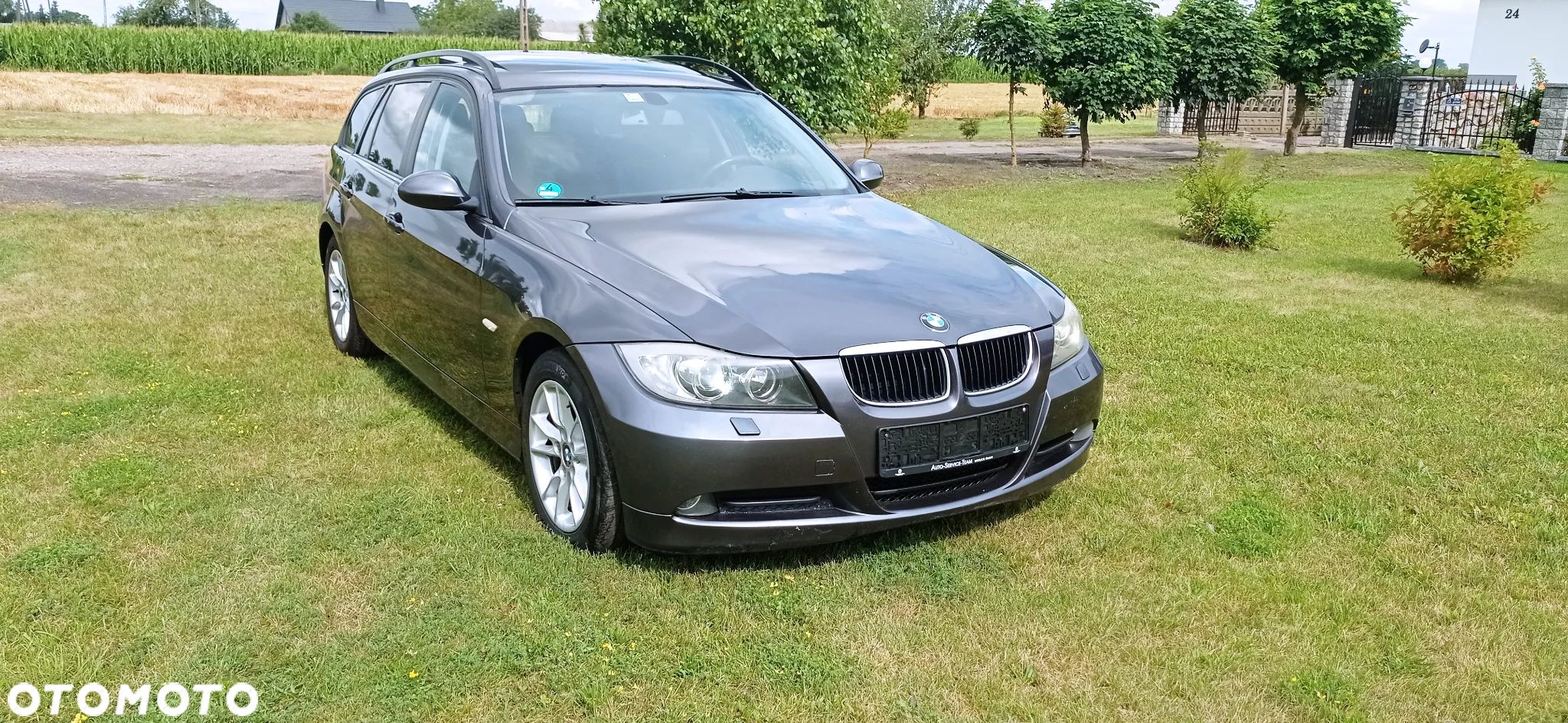 BMW Seria 3 320d DPF Touring - 1