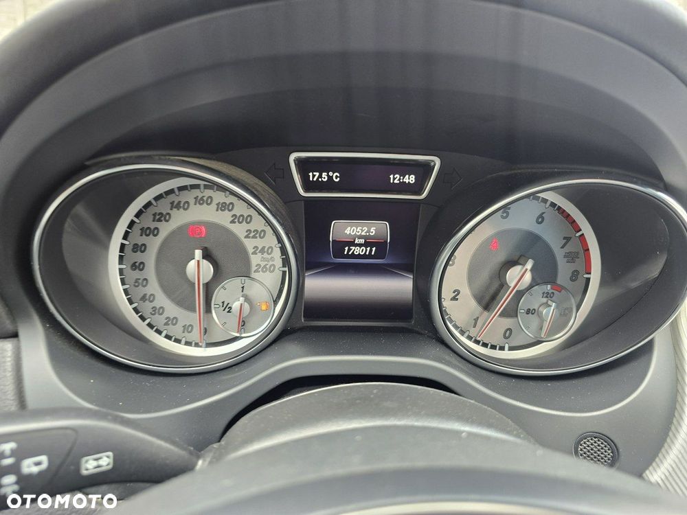 Mercedes-Benz CLA - 17
