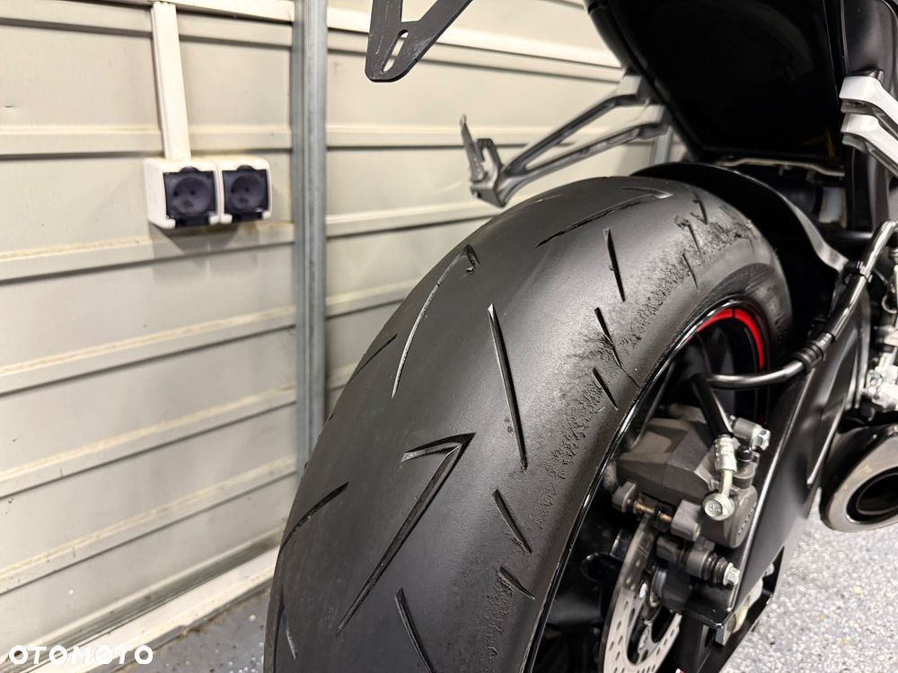 Suzuki GSX-R - 5