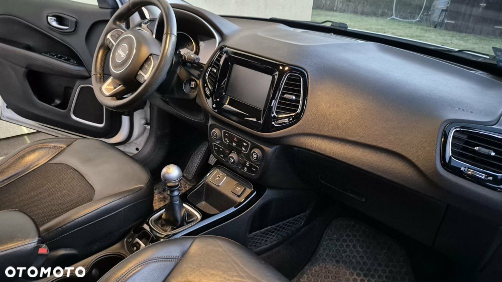 Jeep Compass 1.4 TMair Longitude FWD S&S - 11