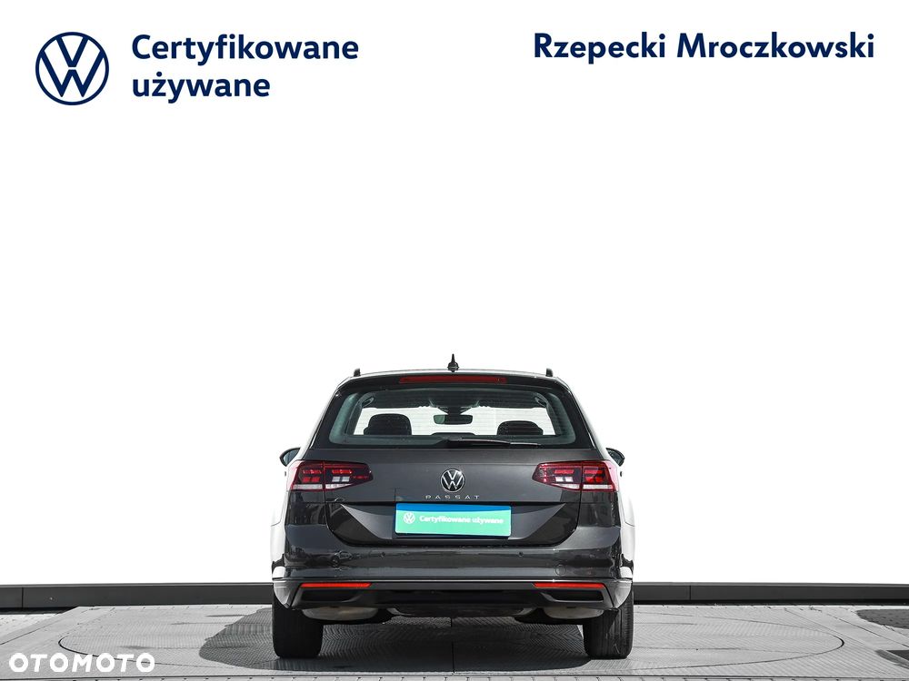 Volkswagen Passat 2.0 TSI Business DSG - 7