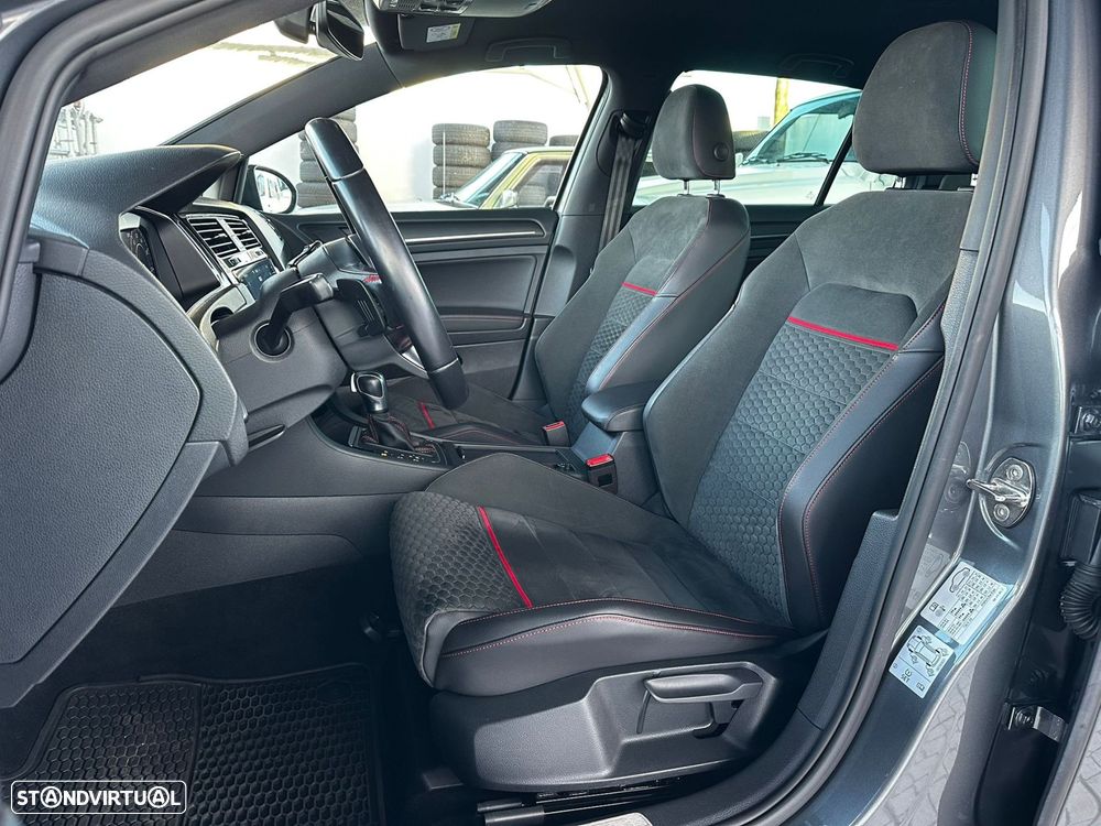 VW Golf 2.0 TSI GTI DSG Performance - 11