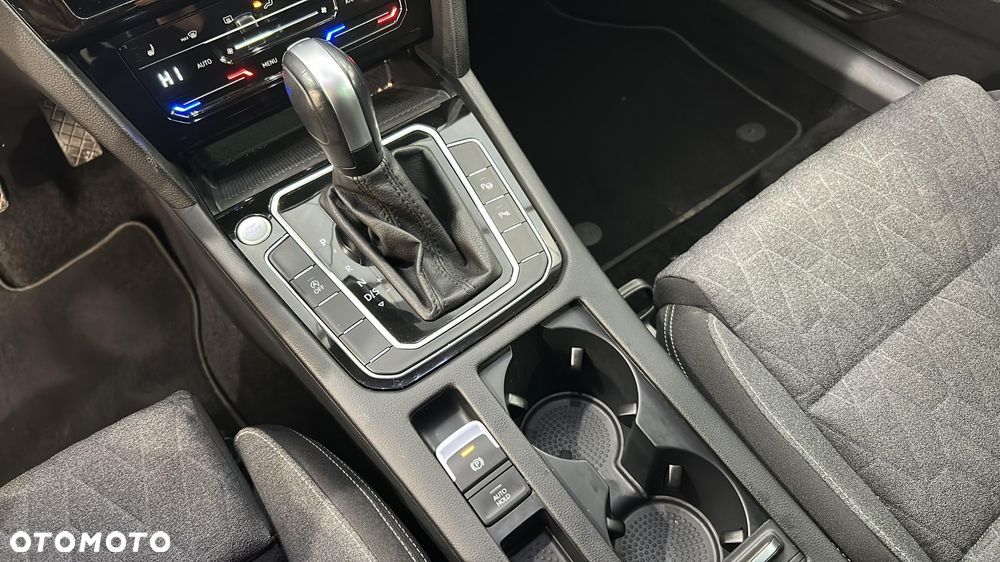 Volkswagen Passat Variant 2.0 TDI EVO Business DSG - 19