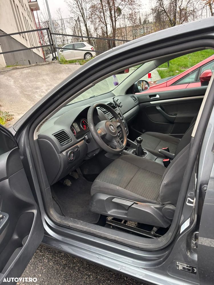 Volkswagen Jetta - 21