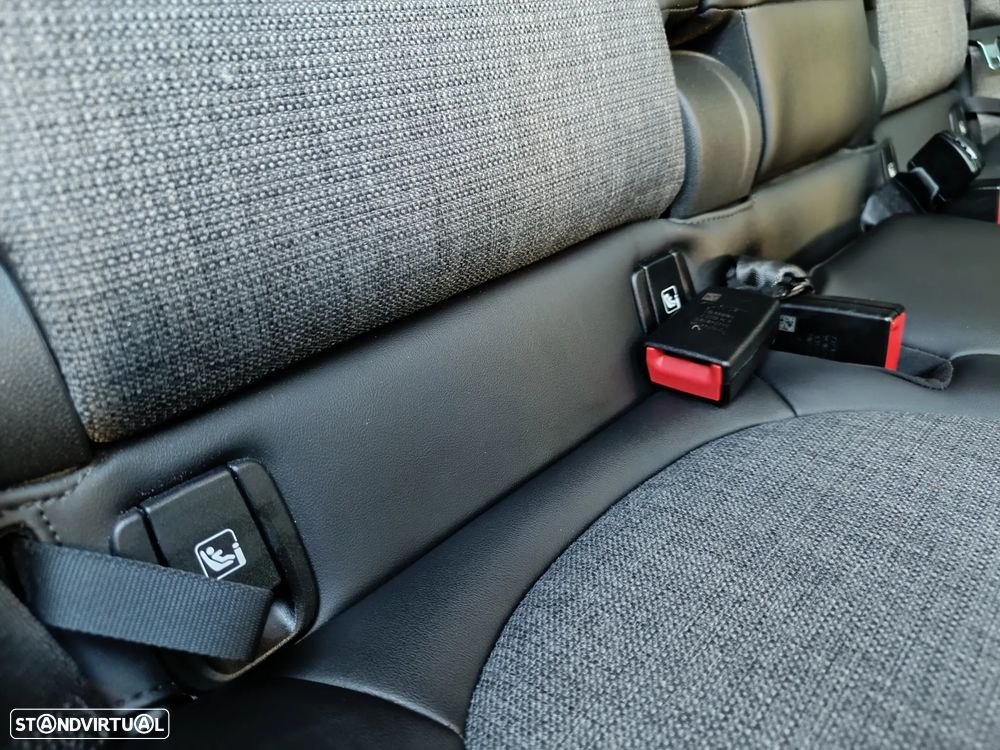 MINI Countryman Cooper SE Premium P. Essential Auto - 38