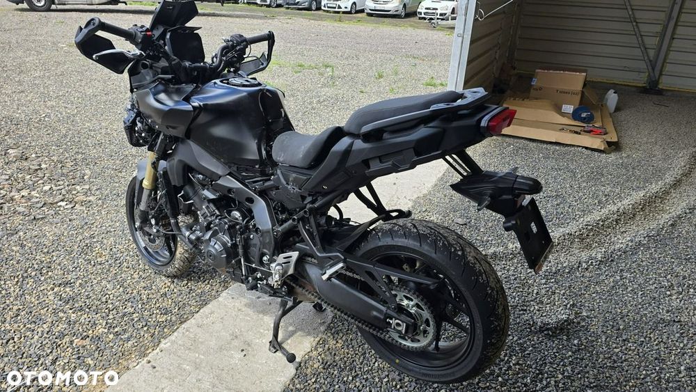 Yamaha MT - 9