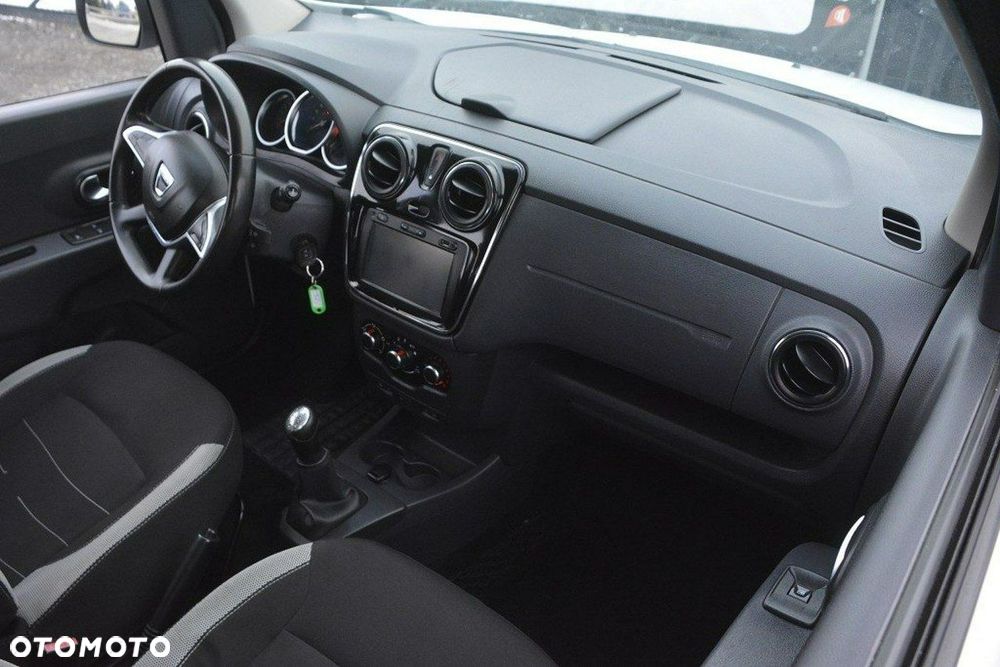 Dacia Lodgy 1.2 TCe Stepway - 18