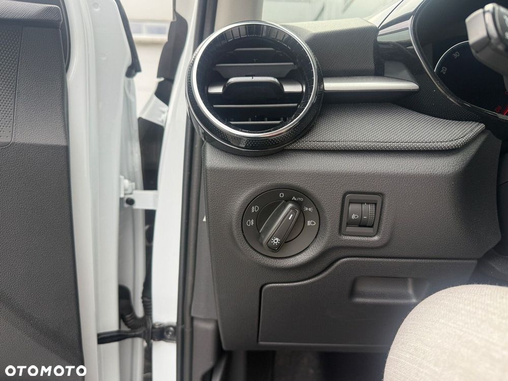 Skoda Fabia 1.0 TSI Edition 130 DSG - 23