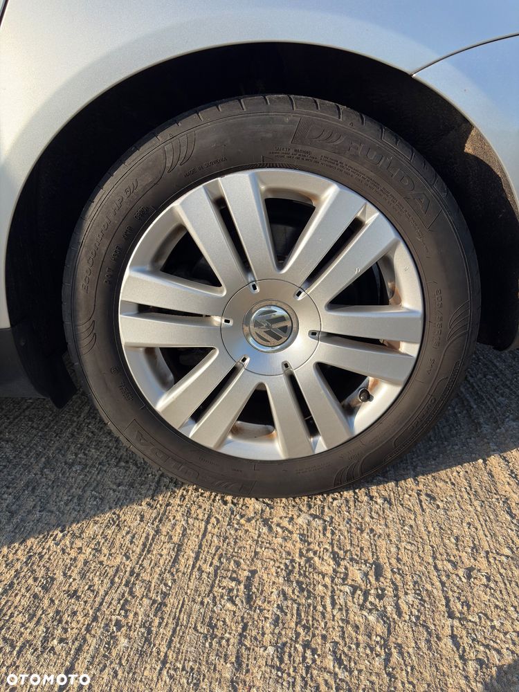 Volkswagen Passat 1.6 Comfortline - 26