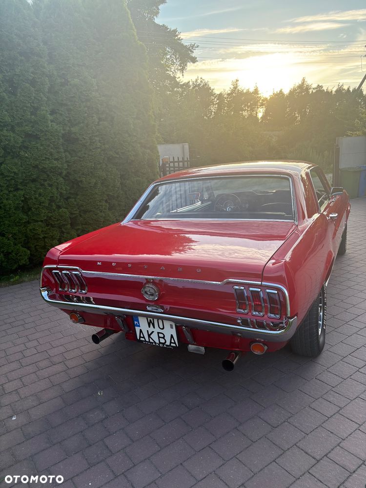 Ford Mustang - 29