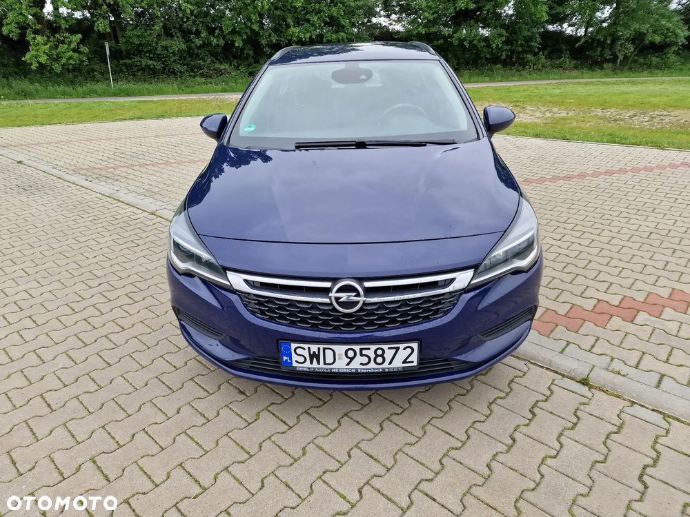 Opel Astra IV 1.6 CDTI Essentia - 9
