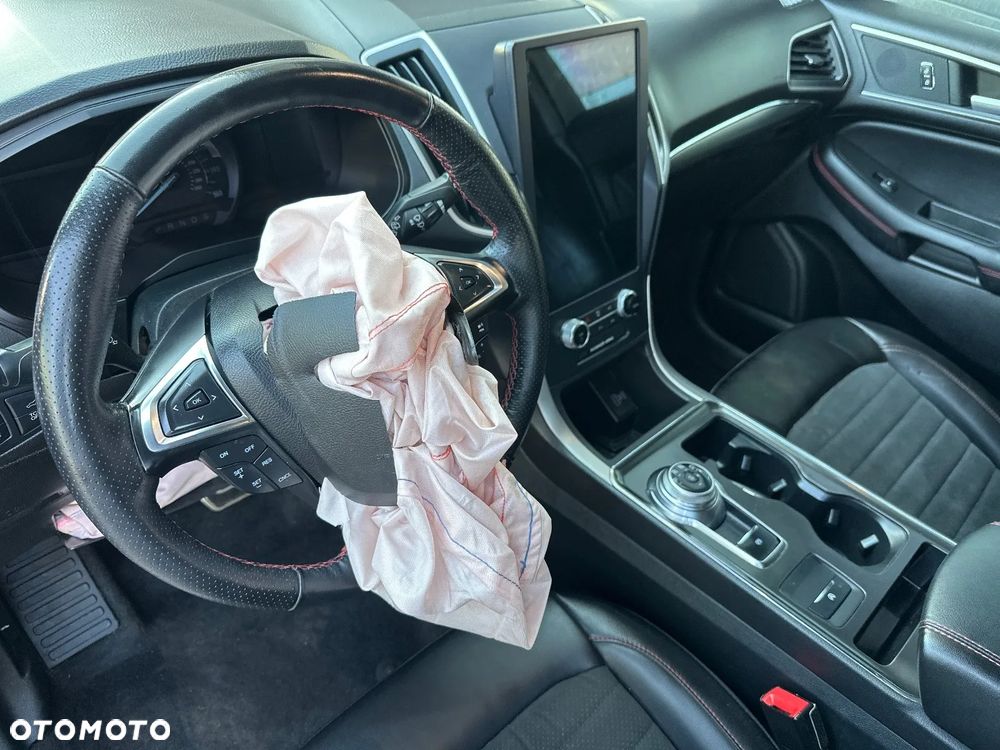 Ford Edge - 21
