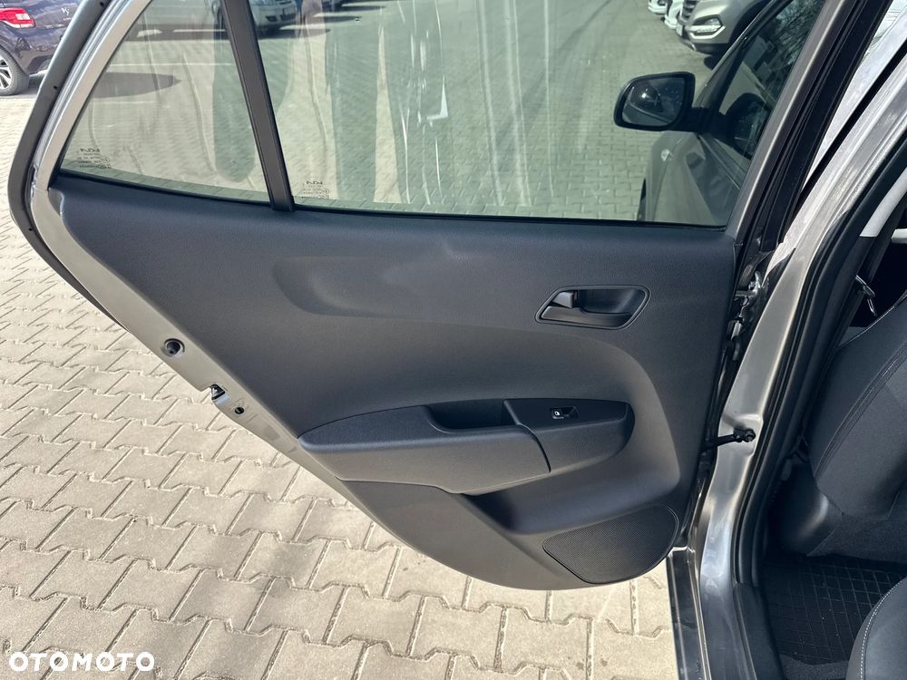 Kia Picanto 1.2 M AMT - 18